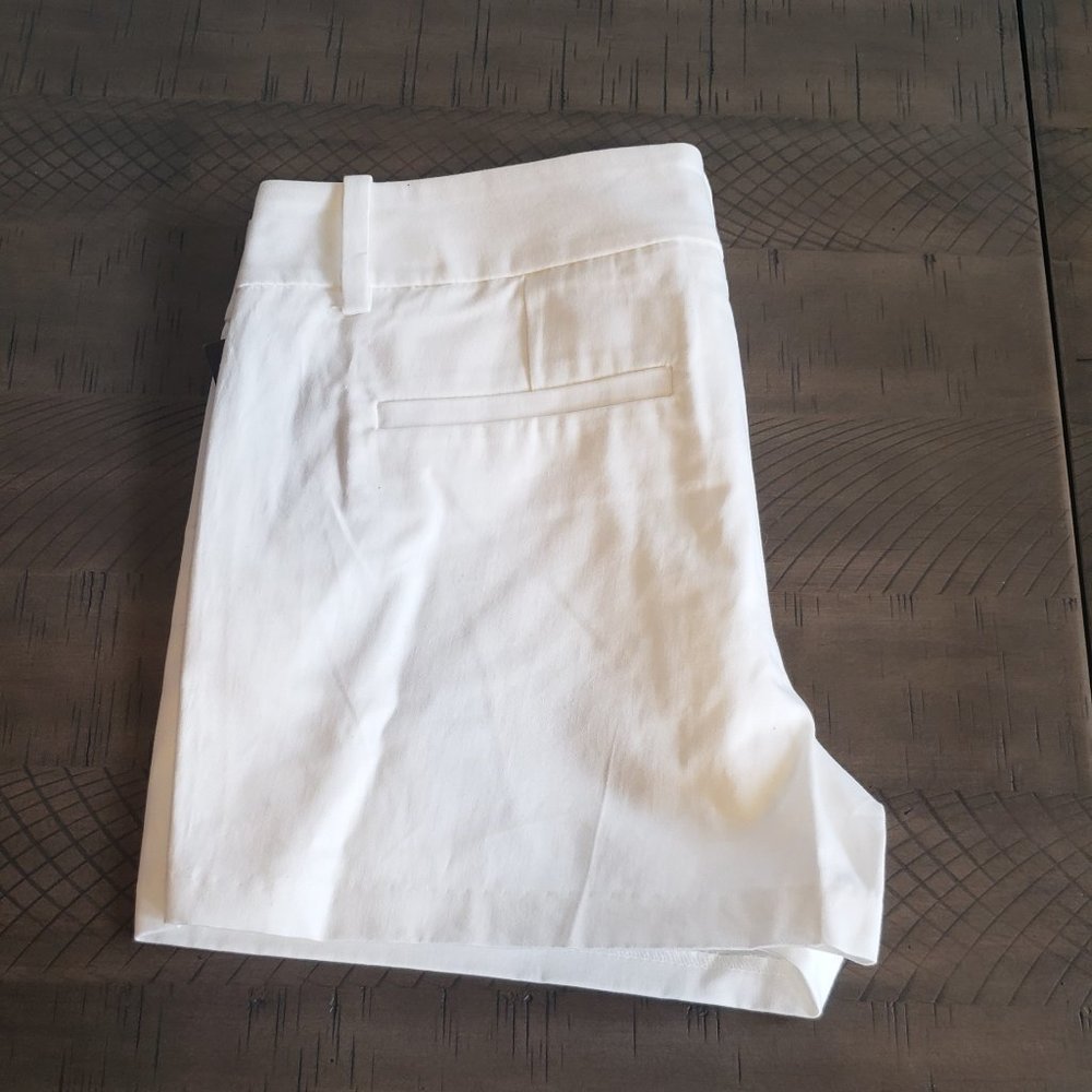 Mossimo Shorts - Picture 5 of 5